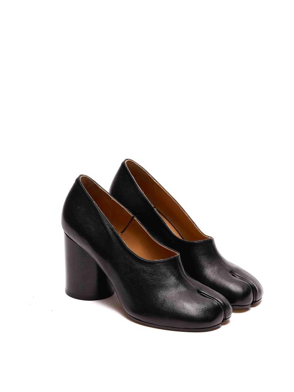 Black Tabi Pumps Replica 
online: Maison Margiela