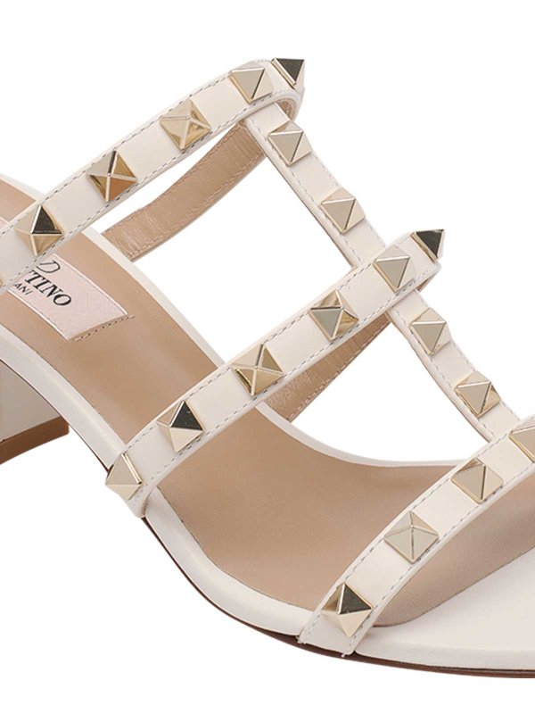 パンプス - 白 shop online: VALENTINO GARAVANI