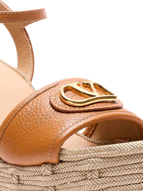 The Best Shops VALENTINO GARAVANI: サンダル - サンダル - ブラウン