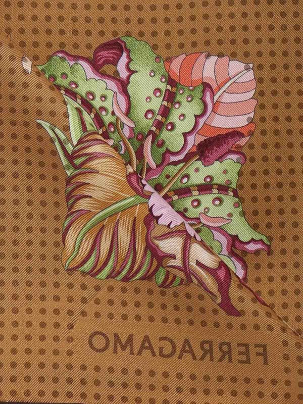 SALVATORE FERRAGAMO: スカーフ online - スカーフ - マルチカラー