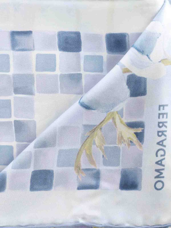 FERRAGAMO: Écharpes online - Écharpe - Bleu