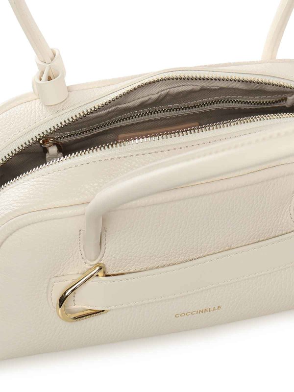 ショルダーバッグ - ベージュ shop online: COCCINELLE