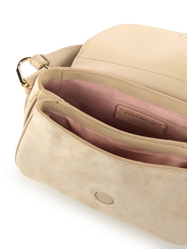 ショルダーバッグ - ブラウン shop online: COCCINELLE