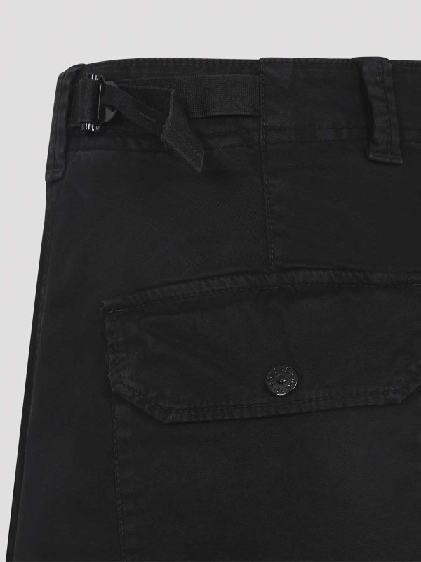 カジュアルパンツ - 黒 shop online: STONE ISLAND