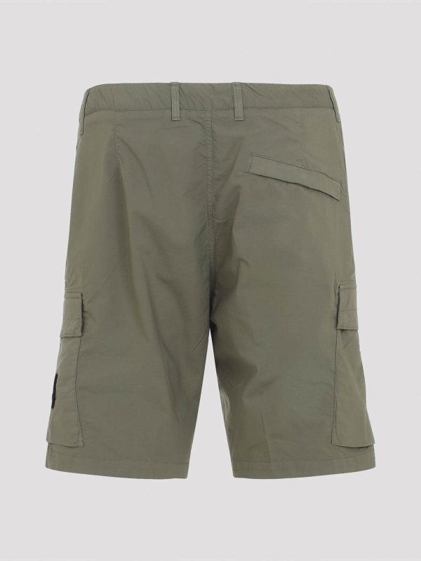 STONE ISLAND: トラウザーショーツ online - ショートパンツ - 緑