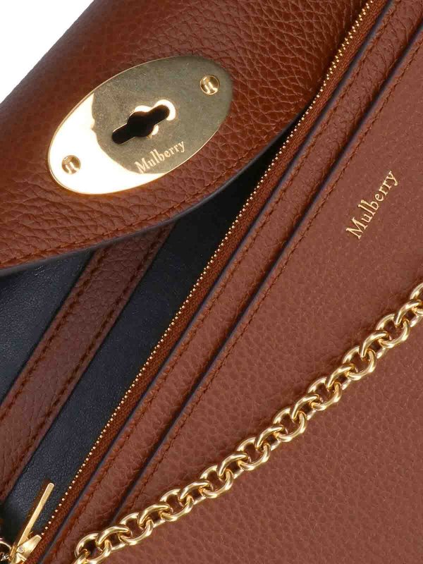 Clutch With Chain Replica 
online: MULBERRY