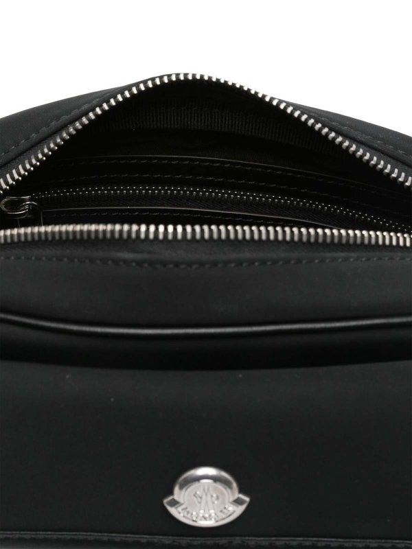 Borsa a tracolla New Trick idrorepellente Replica 
online: MONCLER