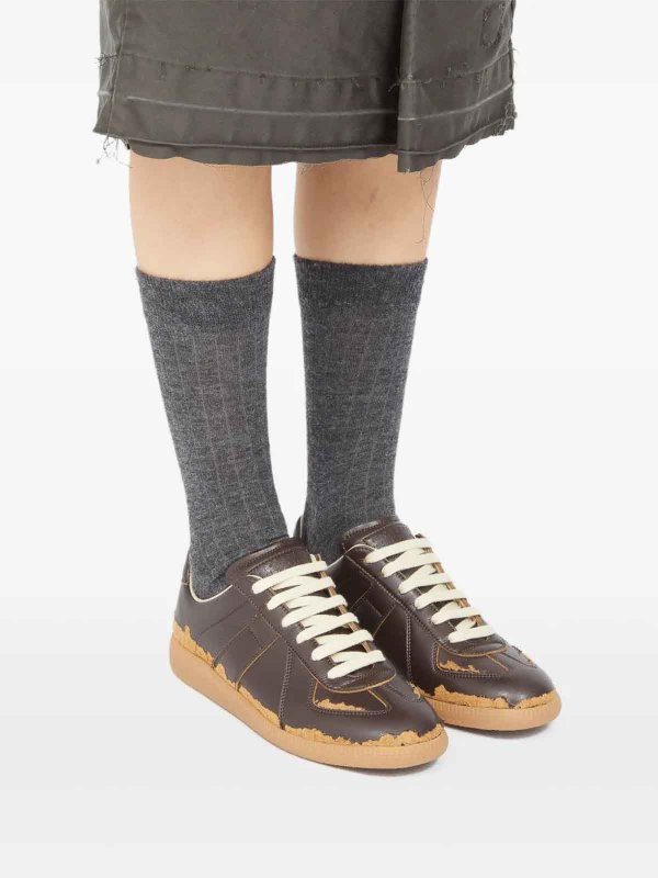 スニーカー - ブラウン shop online: Maison Margiela