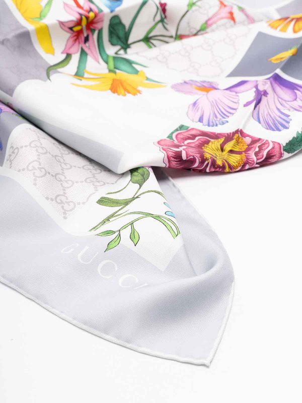 GUCCI: Stoles & Shawls online - Mini Blocks Flora Foulard