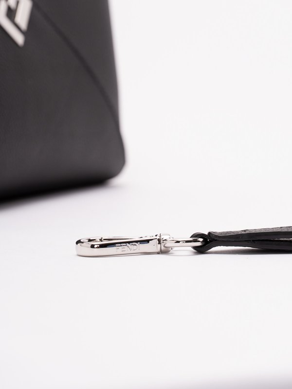 Lui Clutch shop online: FENDI