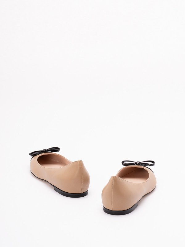 The Best Shops VALENTINO GARAVANI: フラットシューズ - フラットシューズ - 黒