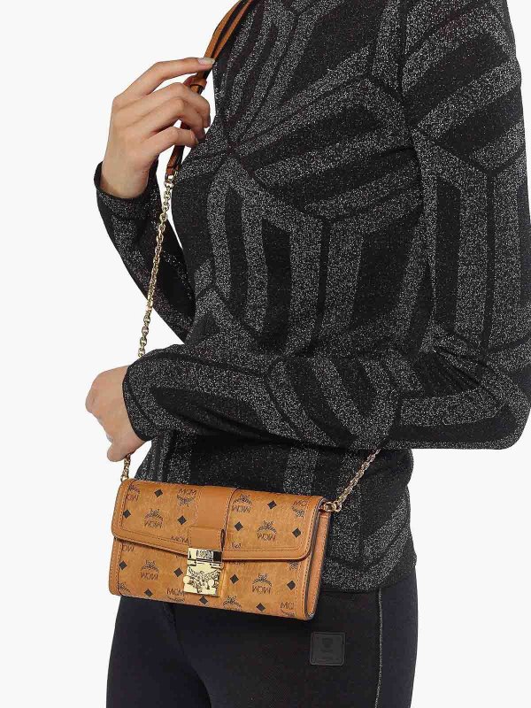 The Best Shops MCM: Wallet On Chain
