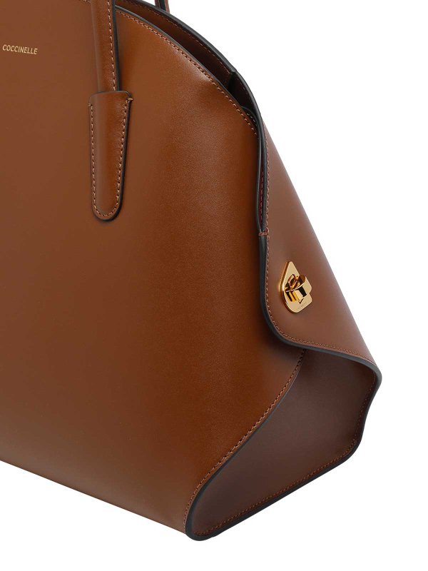 Borsa Tylde Replica 
online: COCCINELLE