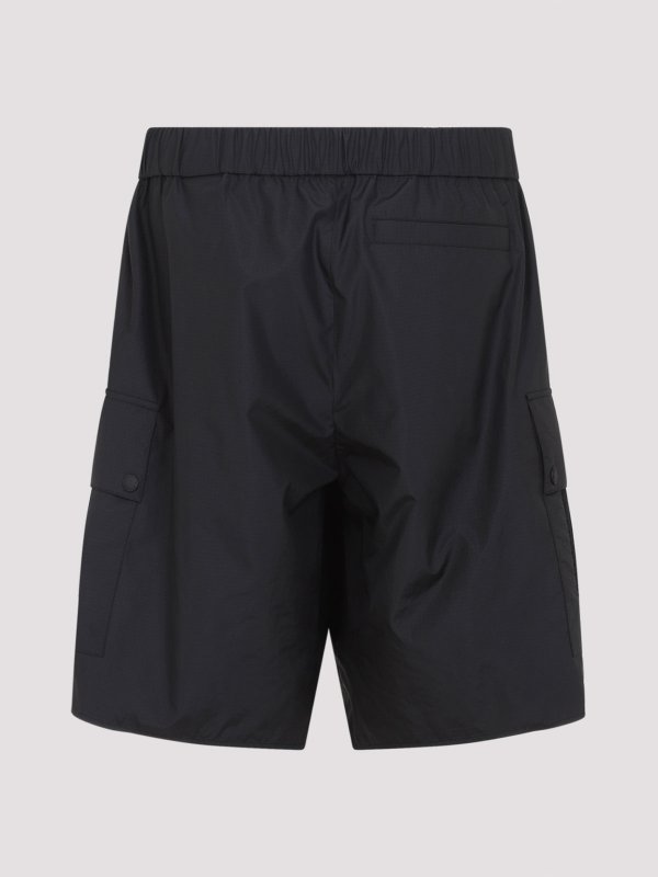 MONCLER: トラウザーショーツ online - ショートパンツ - 黒