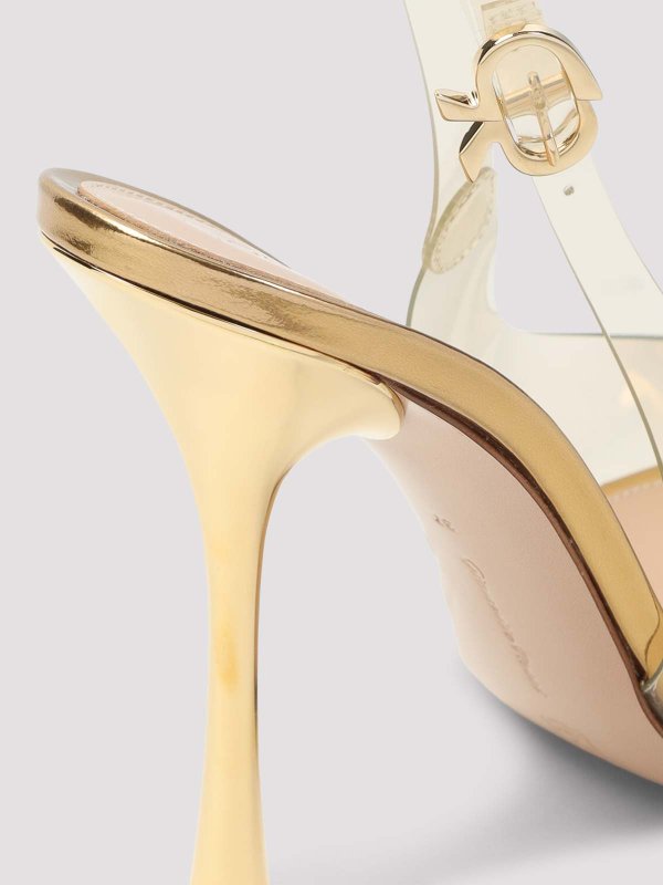 パンプス - ヌードカラー shop online: Gianvito Rossi