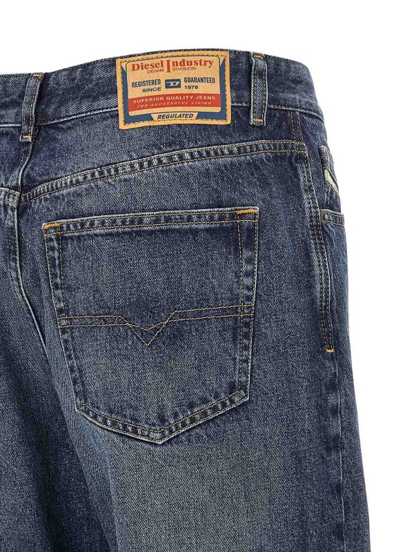 Vaqueros Rectos - Azul Replica 
online: DIESEL