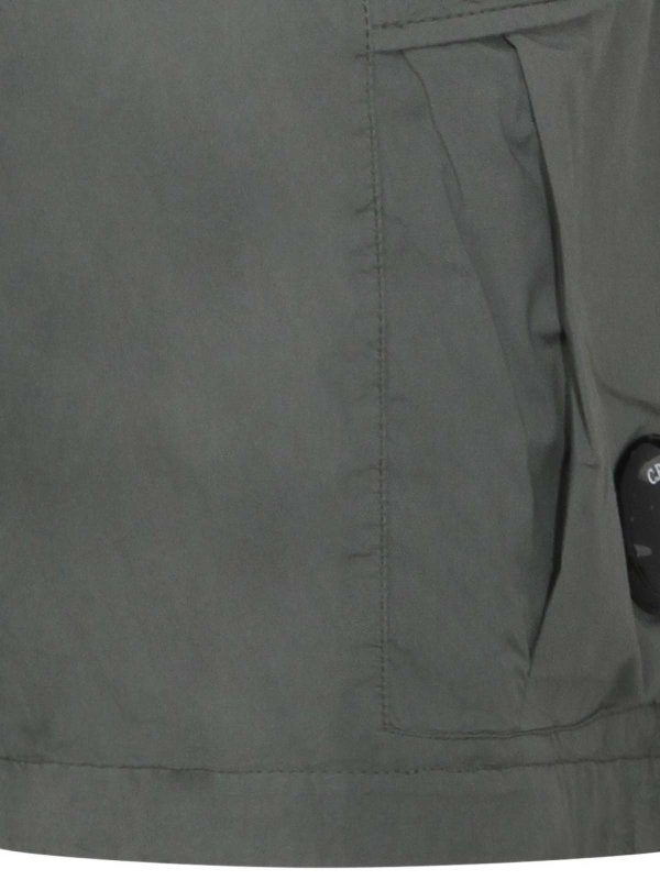 ショートパンツ - グレー Replica 
online: C.P. COMPANY