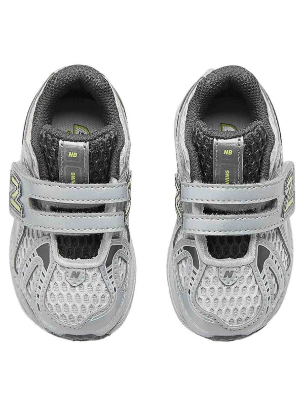 Sneakers Nero Replica 
online: NEW BALANCE