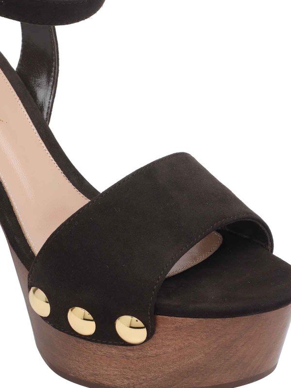 パンプス - ブラウン shop online: Gianvito Rossi