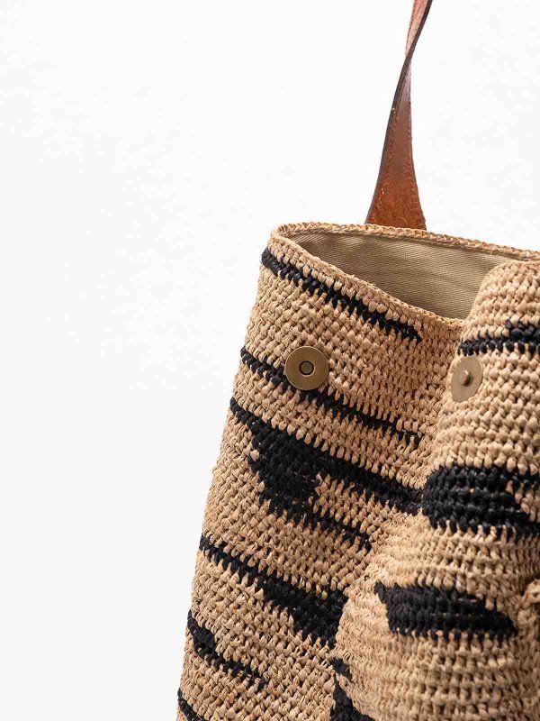 `Plaza Ii` Replica 
online: IBELIV