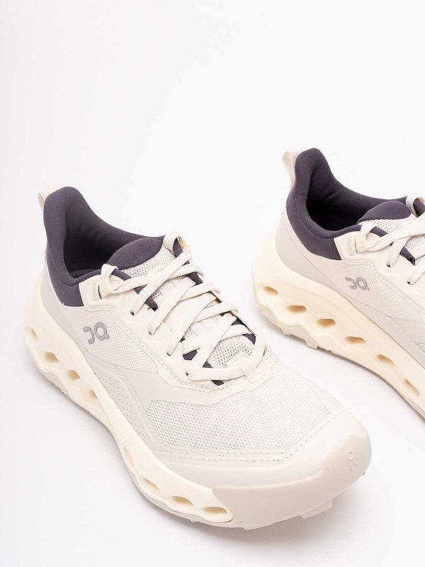 ON RUNNING buy online スニーカー - 白