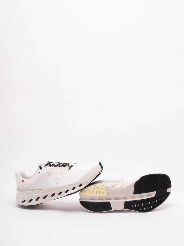 Baskets - Blanc shop online: ON RUNNING