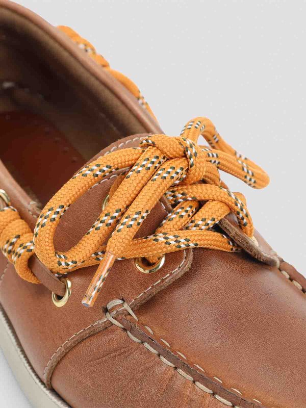 編み上げ靴 - ベージュ shop online: GOLDEN GOOSE