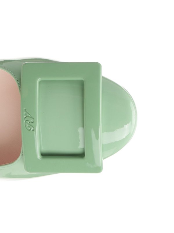 フラットシューズ - 緑 shop online: ROGER VIVIER