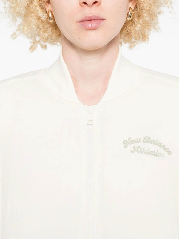 Outerwear shop online: NEW BALANCE