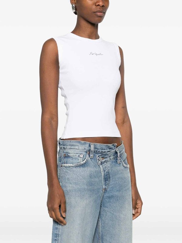 Top shop online: AXEL ARIGATO