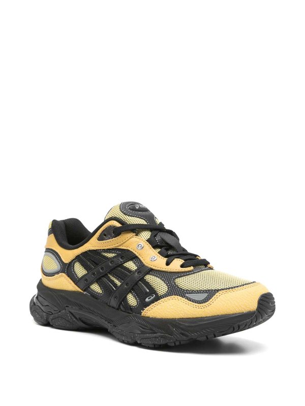 Sneakers shop online: ASICS