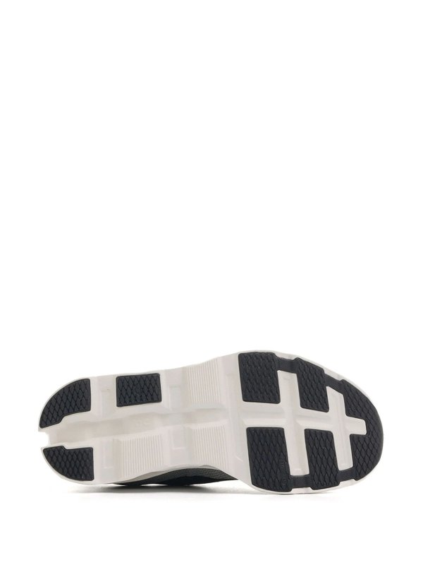 Sneakers shop online: ON RUNNING