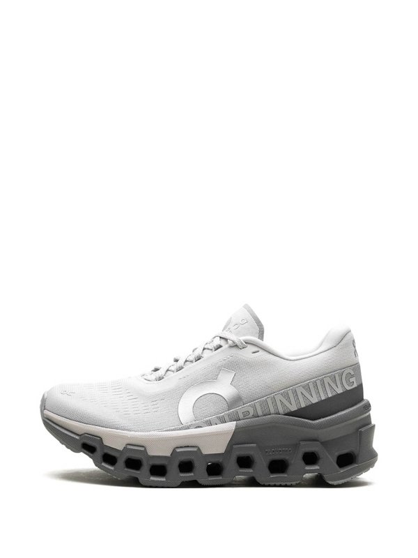 Sneakers shop online: ON RUNNING