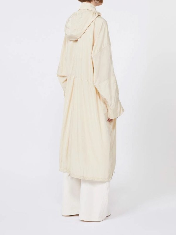 Cat raincoat Replica 
online: SPORTMAX