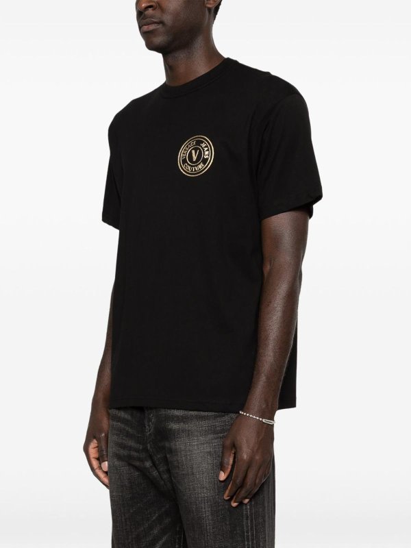 T-Shirt In Black Featuring A Crew Neck Replica 
online: VERSACE JEANS