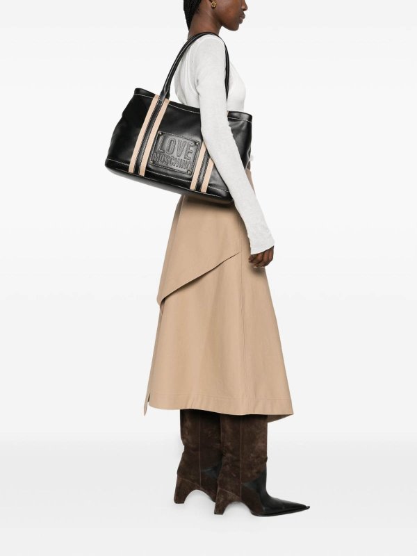 クロスボディバッグ - 黒 shop online: LOVE MOSCHINO