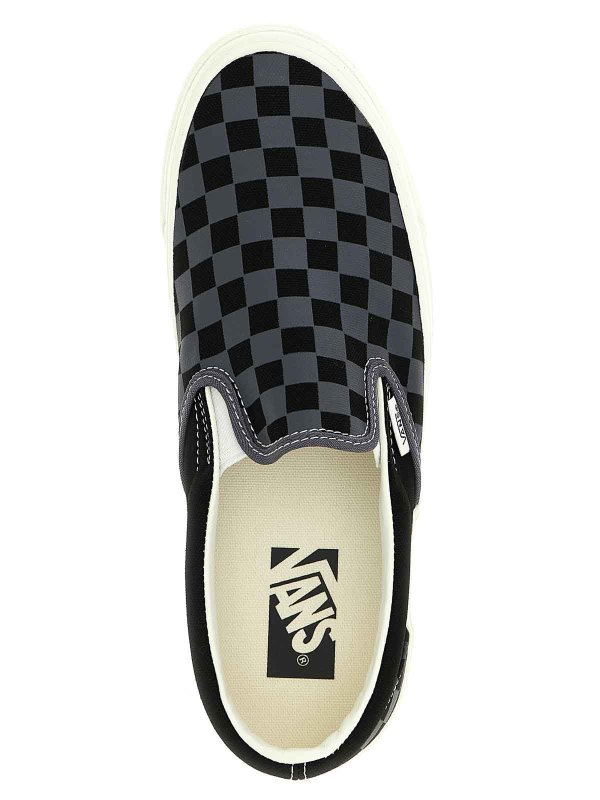 Sneakers shop online: VANS