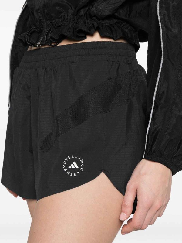 Shorts - Schwarz Replica 
online: ADIDAS BY STELLA MCCARTNEY