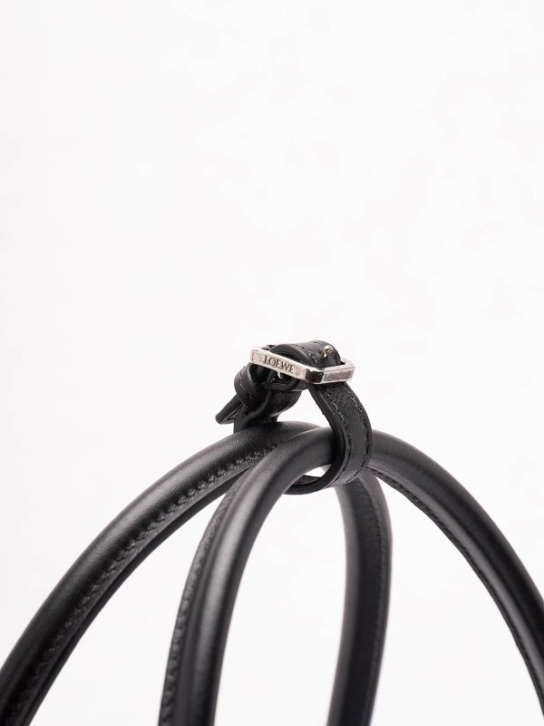 クロスボディバッグ - 黒 shop online: LOEWE