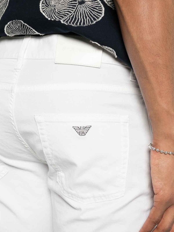 ストレートジーンズ - 白 shop online: EMPORIO ARMANI