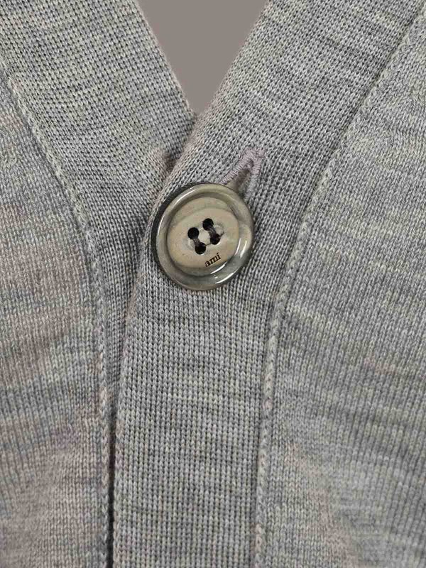Cárdigan - Gris shop online: AMI PARIS