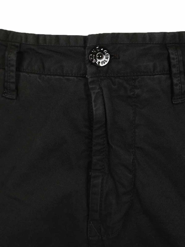カジュアルパンツ - 黒 shop online: STONE ISLAND