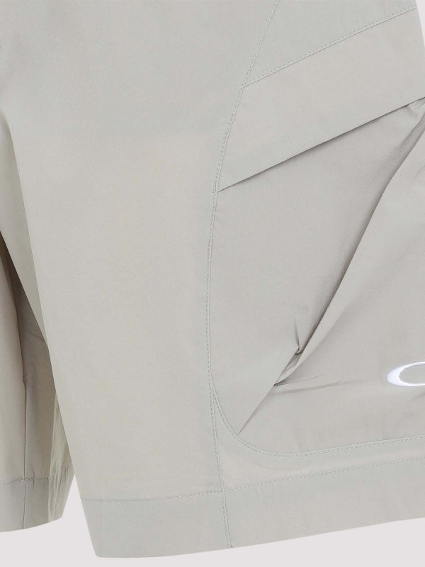 The Best Shops OAKLEY: Shorts - Shorts - Beis