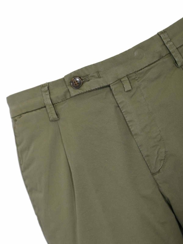 The Best Shops BRIGLIA 1949: トラウザーショーツ - ショートパンツ - ダークグリーン