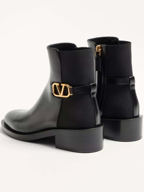 アンクルブーツ - 黒 shop online: VALENTINO GARAVANI