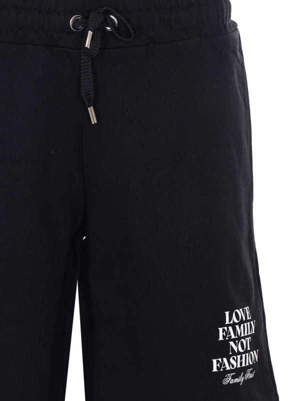 ショートパンツ - 黒 shop online: FAMILY FIRST