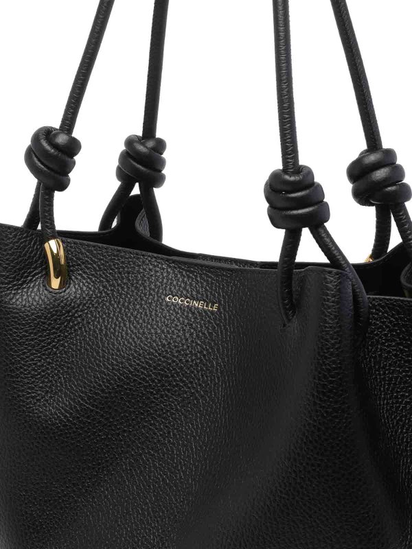 ショルダーバッグ - 黒 shop online: COCCINELLE