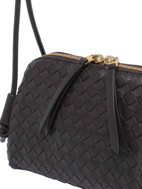 クラッチバッグ - ブラウン shop online: BOTTEGA VENETA
