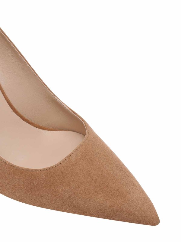 Stuart Power Decollete shop online: Stuart Weitzman