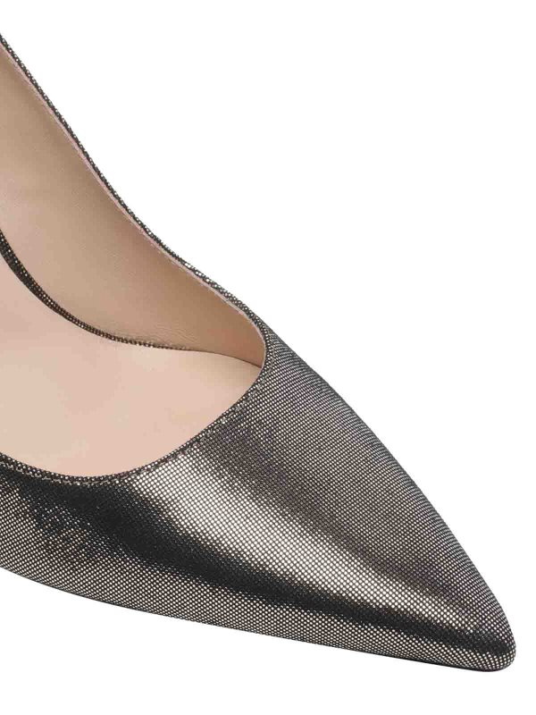 Stuart Power Decollete shop online: Stuart Weitzman